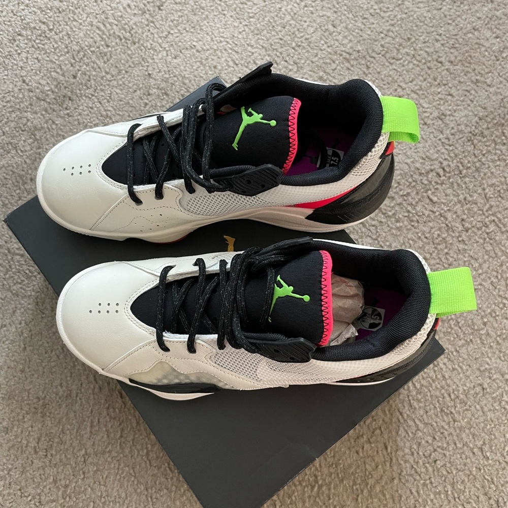 Air Jordan White and Black Sneakers with Neon Accents - Picture 2 of 6